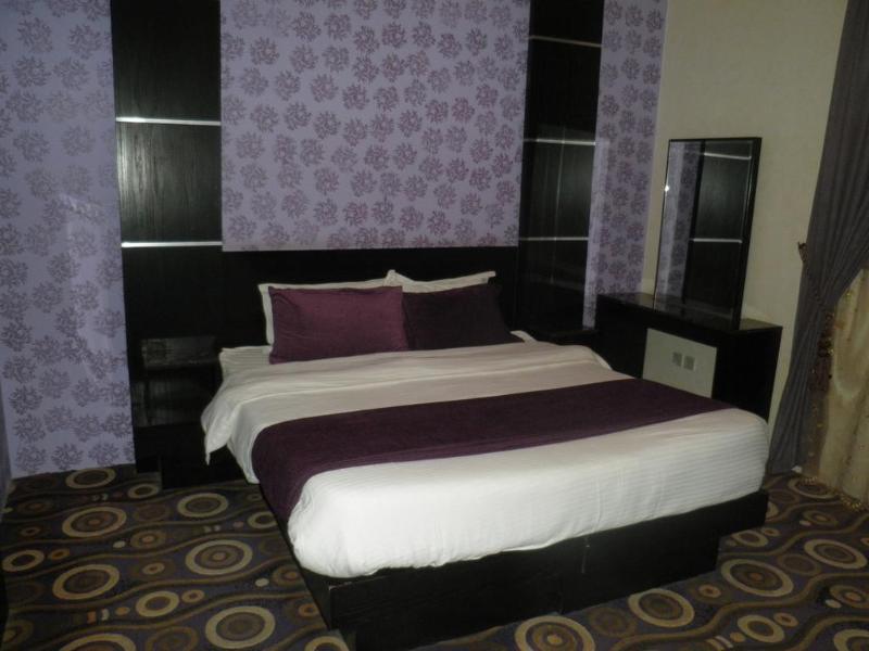 Al Muhaidb Al Diwan - Al Olaya Riyadh Exterior photo